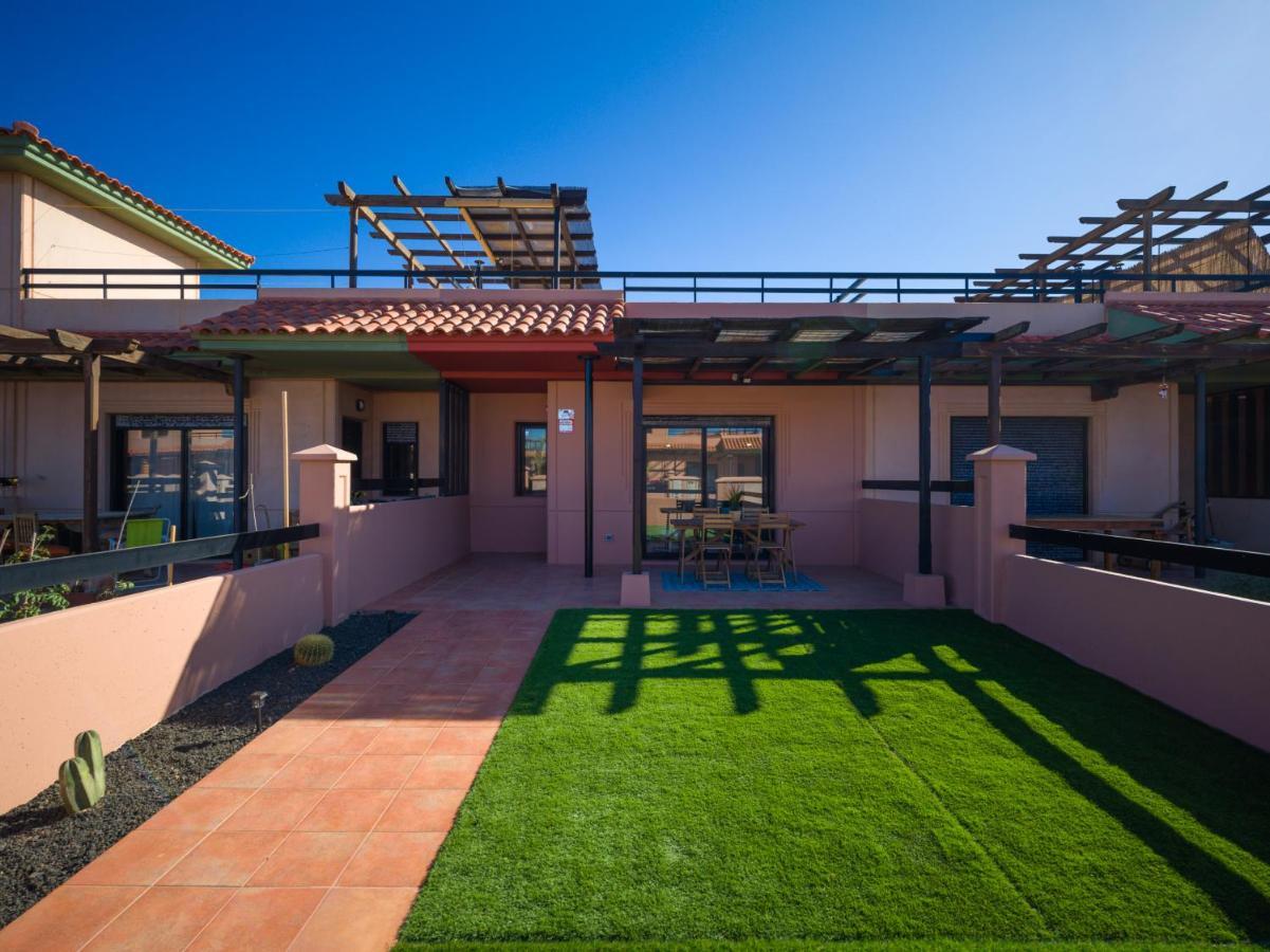 Private Terrace Majanicho Home -Garden & Pool La Oliva Exterior photo